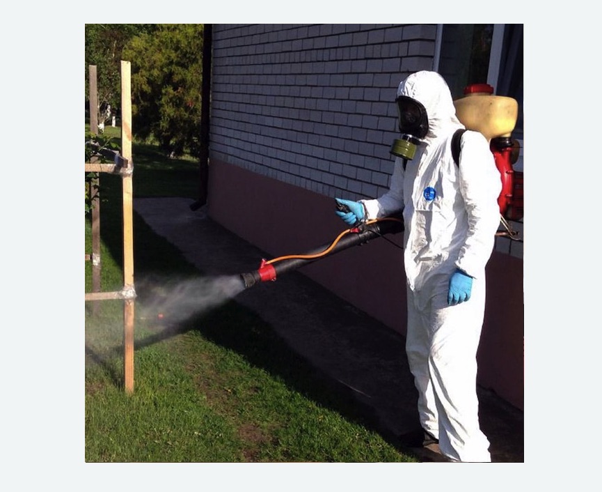 травля клещей на участке в Любани